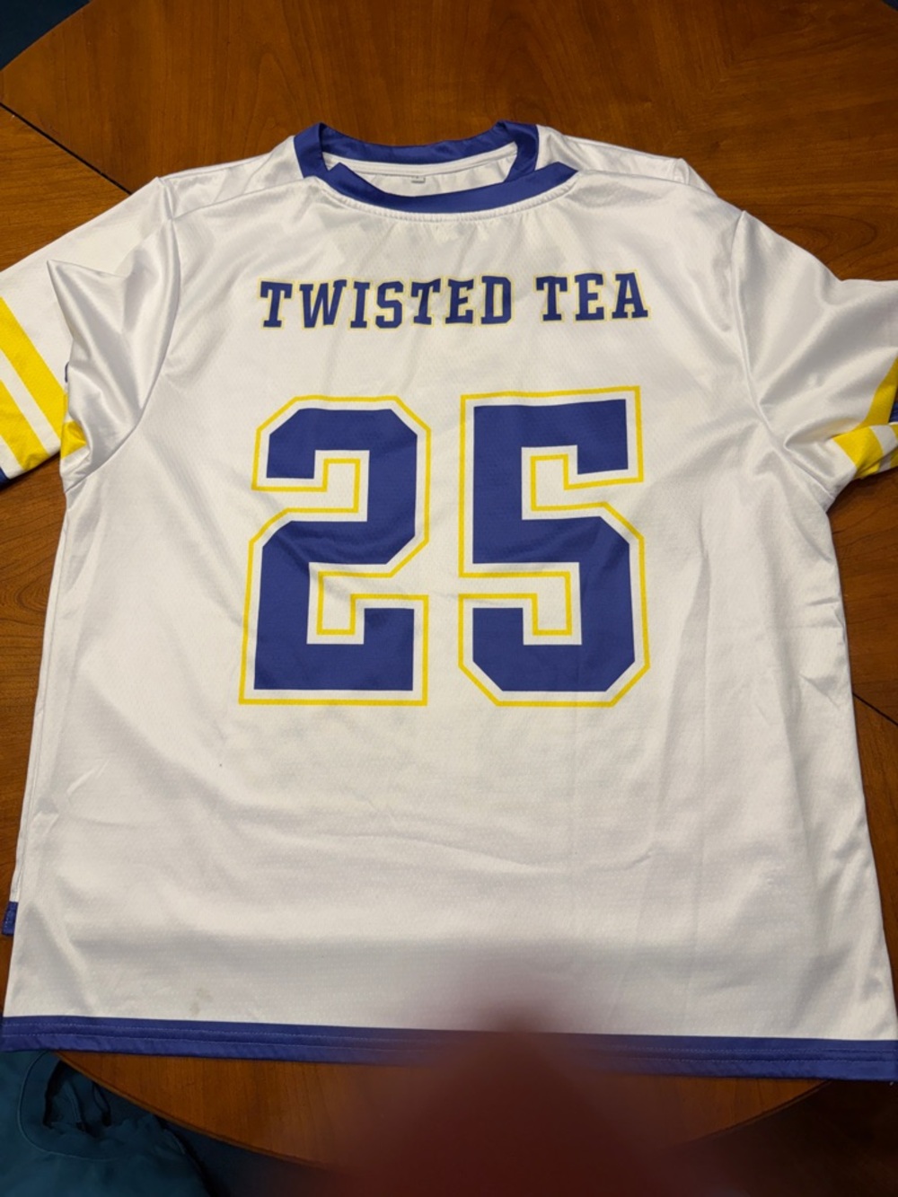 RARE Twisted Tea White Jersey with Blue & Yellow  size large and xl women’s - Picture 4 of 4